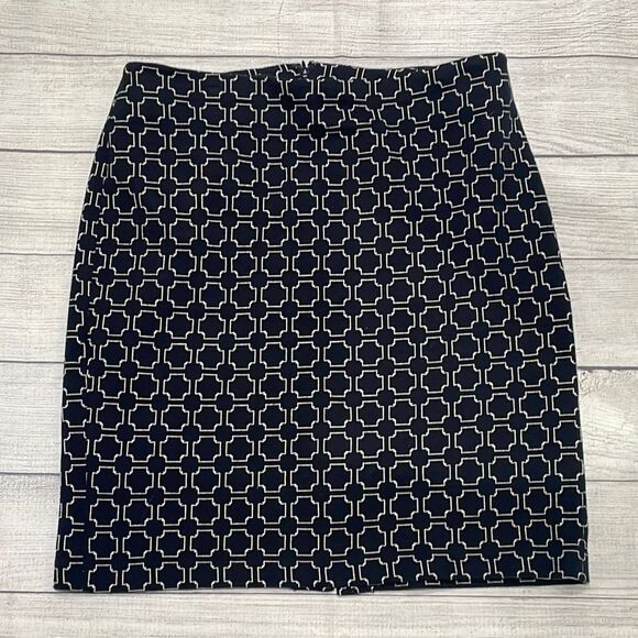 Talbots Dresses & Skirts - Talbots Pencil Skirt Womens size 12. Navy blue with white geometric pattern